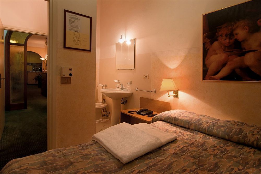 Hotel Centro Флоренция Екстериор снимка