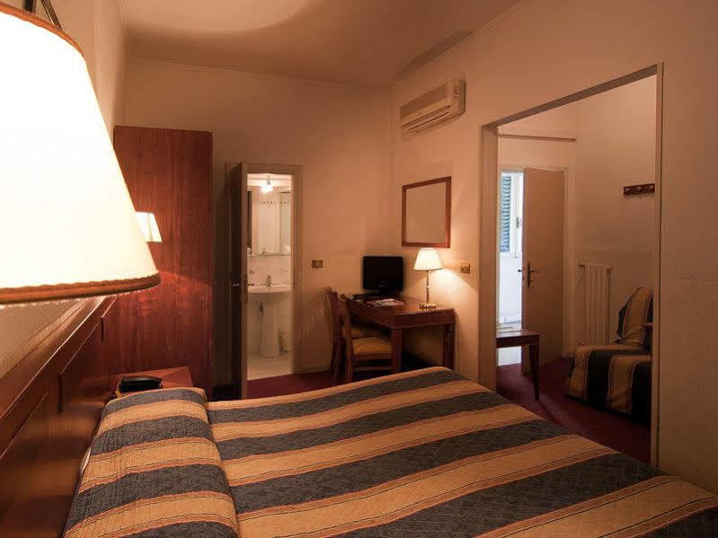 Hotel Centro Флоренция Екстериор снимка